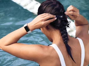 fitbit charge 5 waterproof