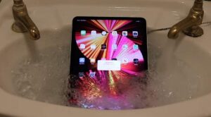 are ipads waterproof